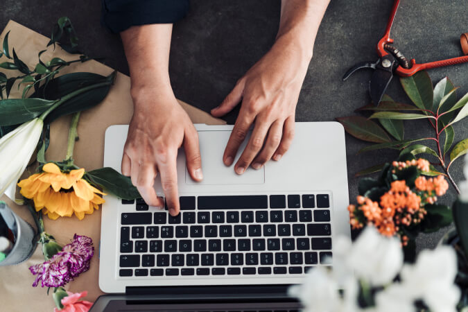 How outsourcing works